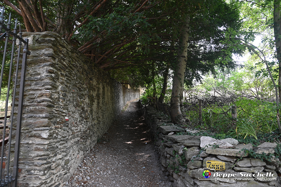 VBS_3005 - Novalesa - Abbazia. Parrocchia. Cascata del Rio Bard.jpg